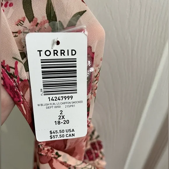 Torrid Size 2 Floral Blouse 🩷 NEW WITH TAGS - Picture 11 of 12